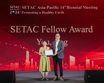 Jing You receives the prestigious SETAC Fellows award at SETAC Tianjin